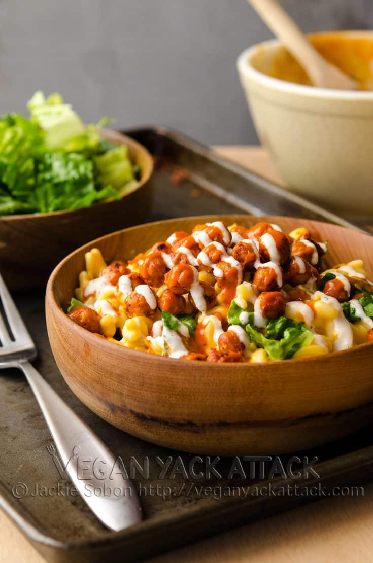 Buffalo Chickpea Mac n Cheese - Creamy Mac ‘n’ Cheese paired with Buffalo-roasted chickpeas, crunchy romaine and a delicious ranch-style sauce!