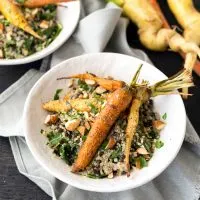 This hearty and delicious dish of Roasted Carrots & Creamy Quinoa is protein-packed and healthy! #vegan #glutenfree @Veganyackattack
