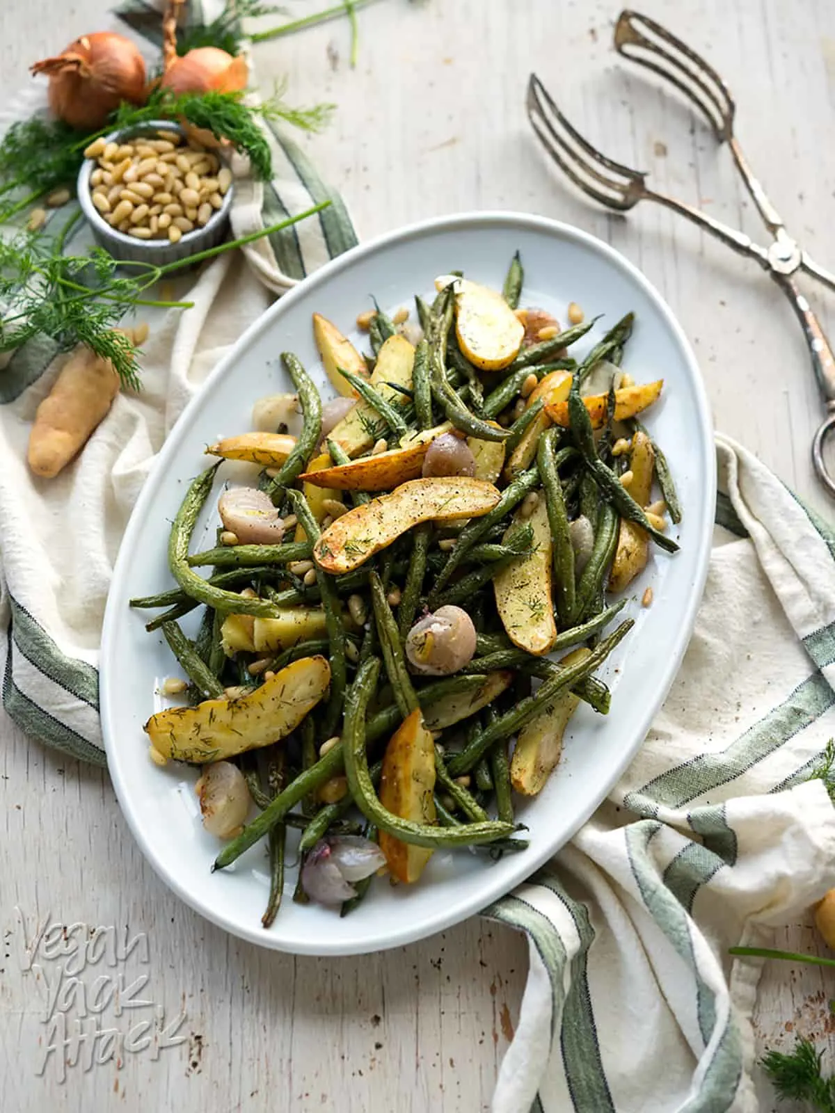 This recipe for Dill-Roasted Green Beans & Potatoes is a low-key hit at the dinner table - unassuming but incredibly delicious! (not to mention easy) #Vegan #soyfree #glutenfree