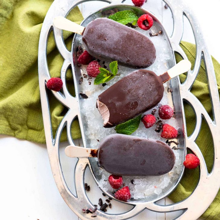 Summer is such a bright and happy season, let's have another reason to look forward to it with these Raspberry Acai Chocolate Bars! Here are three ways to make the best of both. #vegan #soyfree #dairyfree #glutenfree