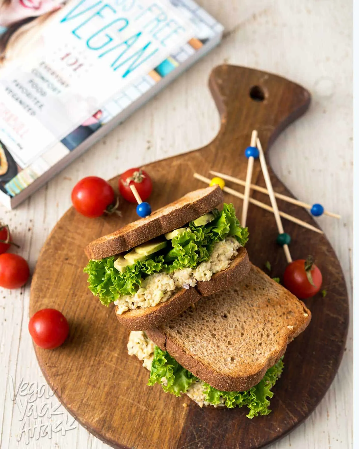 This Chickpea Salad Sandwich from Sam Turnbull's Fuss-Free Vegan cookbook is exactly that - fuss-free! It makes for an easy and delicious lunch. #vegan #glutenfreeoption #lunch #backtoschool